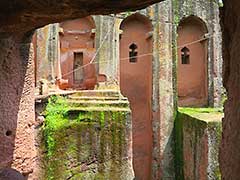 Lalibela : Rock-Hewn Churches ( UNESCO World Heritage Site ) 