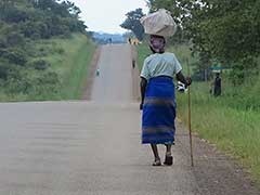 On the road from Kampala to Murchison Falls National Park