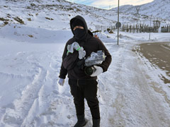 Filming in Greenland: The cameraman is a ninja!