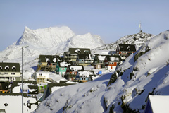 Greenland : houses in Nuuk