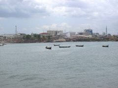 La ville d'Accra vue de la mer
