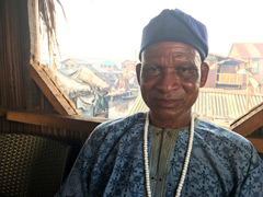 Makoko : un des maires du village, originaire de Ganvié au Bénin voisin