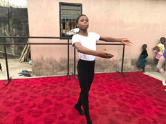 Une école de ballet gratuite au Nigéria