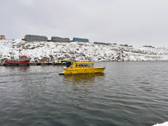 Groenland : un bateau-taxi à Nuuk