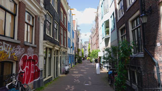Amsterdam : un quartier résidentiel "typique" de la vieille ville d'Amsterdam.