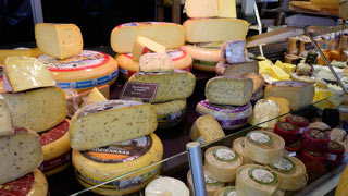 Le fromage de Gouda au marché.