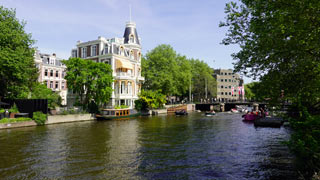 Le quartier autour du Rijksmuseeum (musée national des beaux-arts) d'Amsterdam.