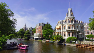 Le quartier autour du Rijksmuseeum (musée national des beaux-arts) d'Amsterdam.