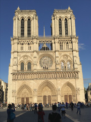 La Cathédrale Notre-Dame de Paris : La Cathédrale Notre-Dame de Paris : la façade：le 26 février 2018.