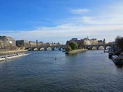 Le Pont Neuf vu du Pont des Arts