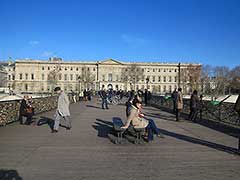 La Musée du Louvre vue du Pont des Arts