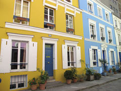 Une petite rue mignonne à côté de nos bureaux.