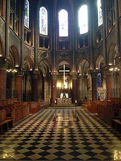 L'intérieur de L'Abbaye Saint-Germain-des-Prés