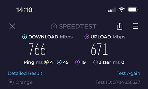 FTP素材電送の為、弊社の光ファイバー：670メガアップになっています！
