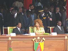 カメルーンの大統領ポール・ビヤ：1982以来の大統領と奥さん：ロケ現場からの写真