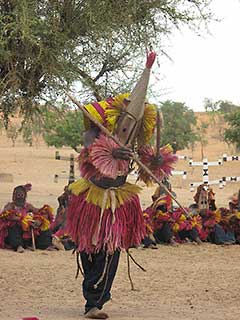 ドゴン族の仮面踊り