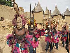 ドゴン族の仮面踊り，仮面ダンス