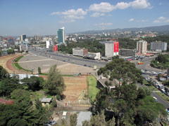エチオピアの首都アディスアベバのマスカル広場（英：Meskel Square）の俯瞰。
