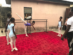 ナイジェリアの無料バレエ教室