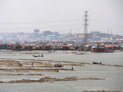 マココ：ナイジェリアのラゴス市の中心に有る水上街：マココ