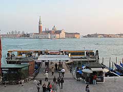 イタリア，ヴェネツィア，ベニス：撮影や取材 コーディネーターのロケ現場からの写真