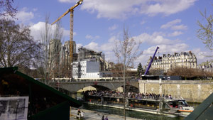 ノートルダム大聖堂：火災の3年後：復元工事の状況：2022年3月09日の写真